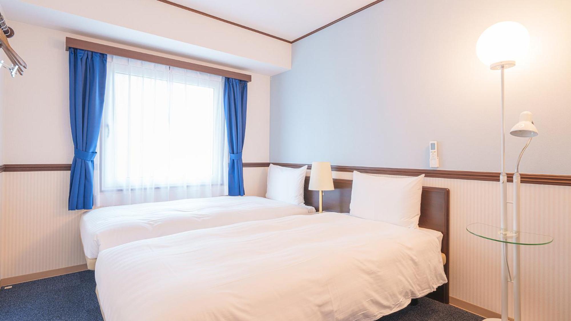 Toyoko Inn Shin-Osaka-Eki Higashi-Guchi Exterior photo